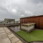Sokratesa Business Apartments - 52M2 Terrace, Parking, Metro Nearby - By Rentujemy